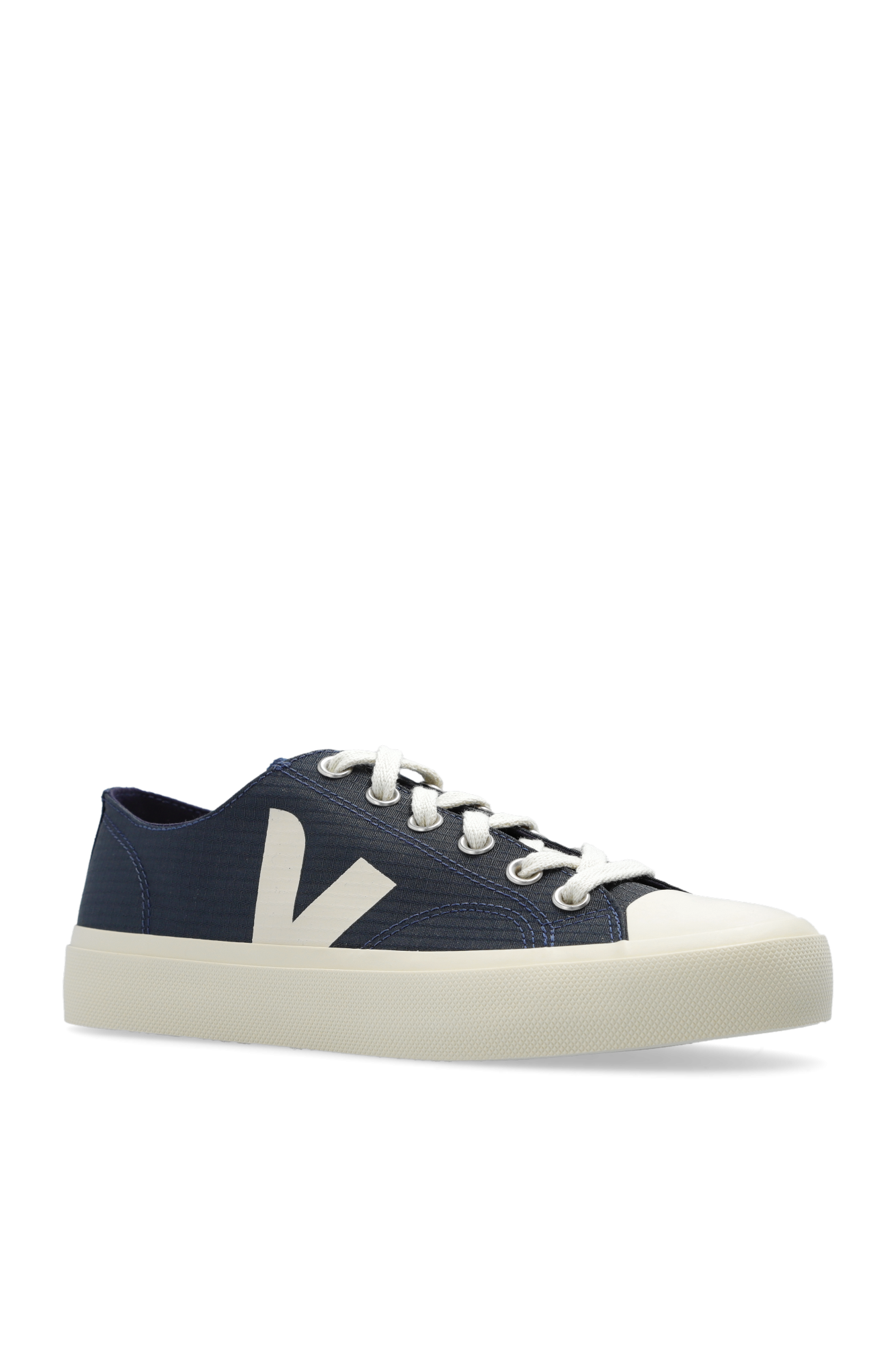 navy-blue-wata-ii-low-sneakers-veja-vitkac-germany